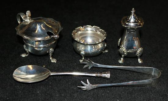 Seal top cased spoon, silver tongs & cruet